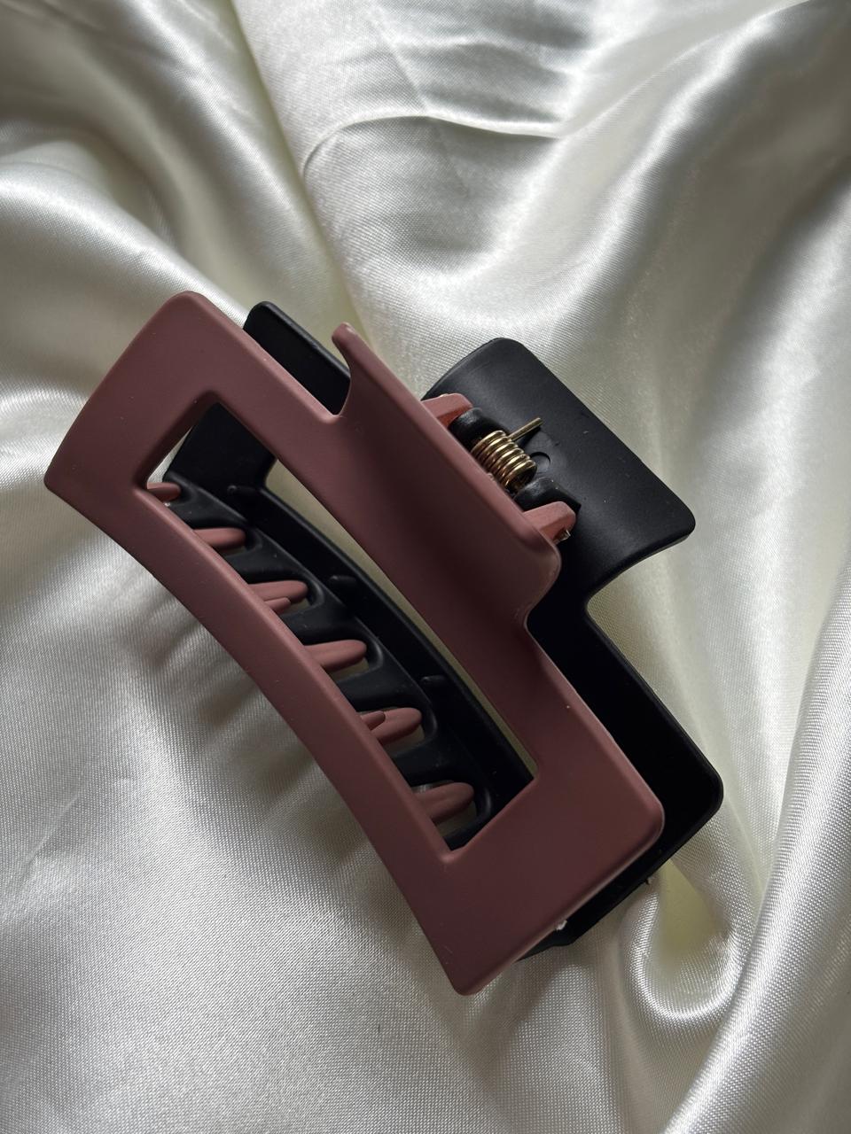 Pinteresty Two Tone Claws Hair Clutch