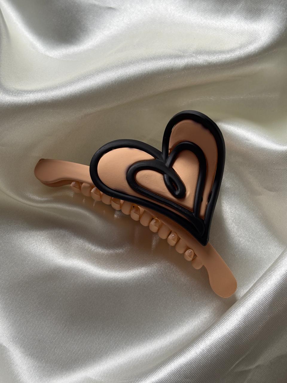 Pinteresty Heart Shaped Hair Clutch