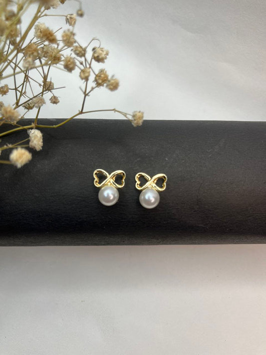 Eternal Pearl Stud Earrings