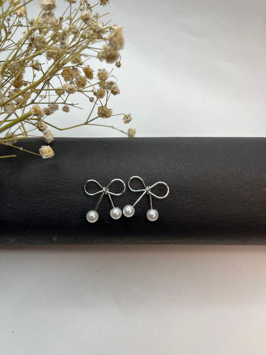 Elegant Bow Pearl Earrings